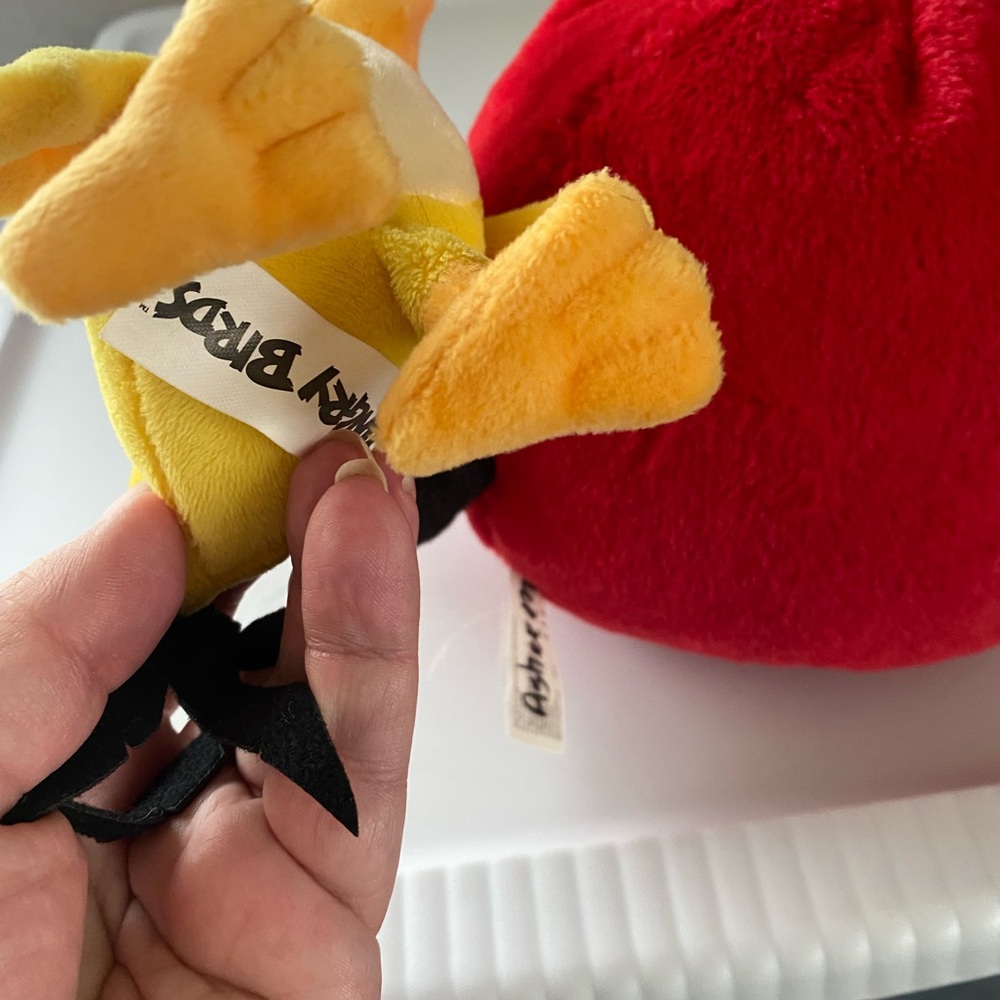 lot of 2 Angry Birds plush stuffed toys Large Red Ball And Small Banana Bird - Picture 11 of 11
